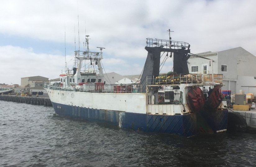 1,000 HP Stern Trawler Fishing Boat