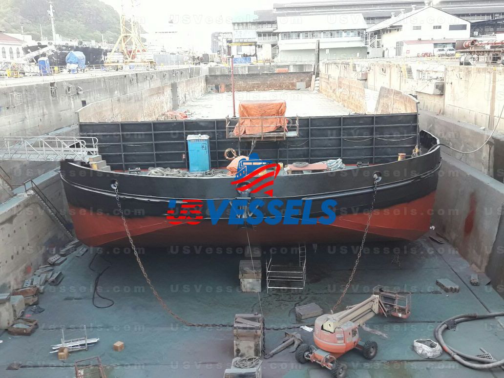 8,000 Ton Deck Barge w/ Bin Walls