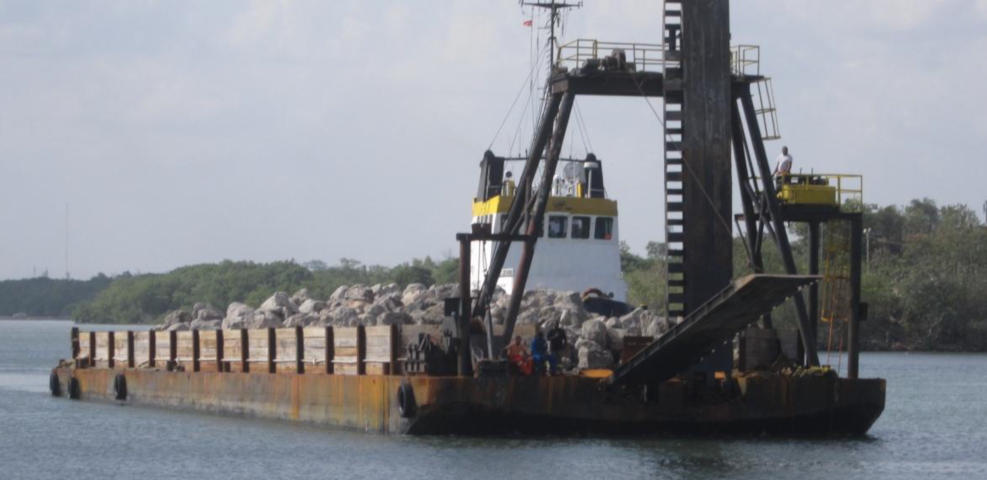 1,300 HP Utility Vessel And Roro Barge Package